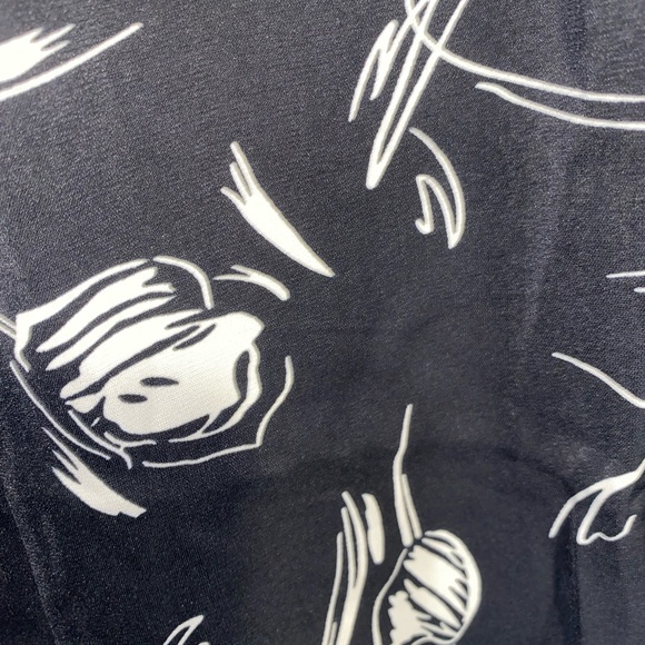 Medium Black and white romper - Picture 3 of 4